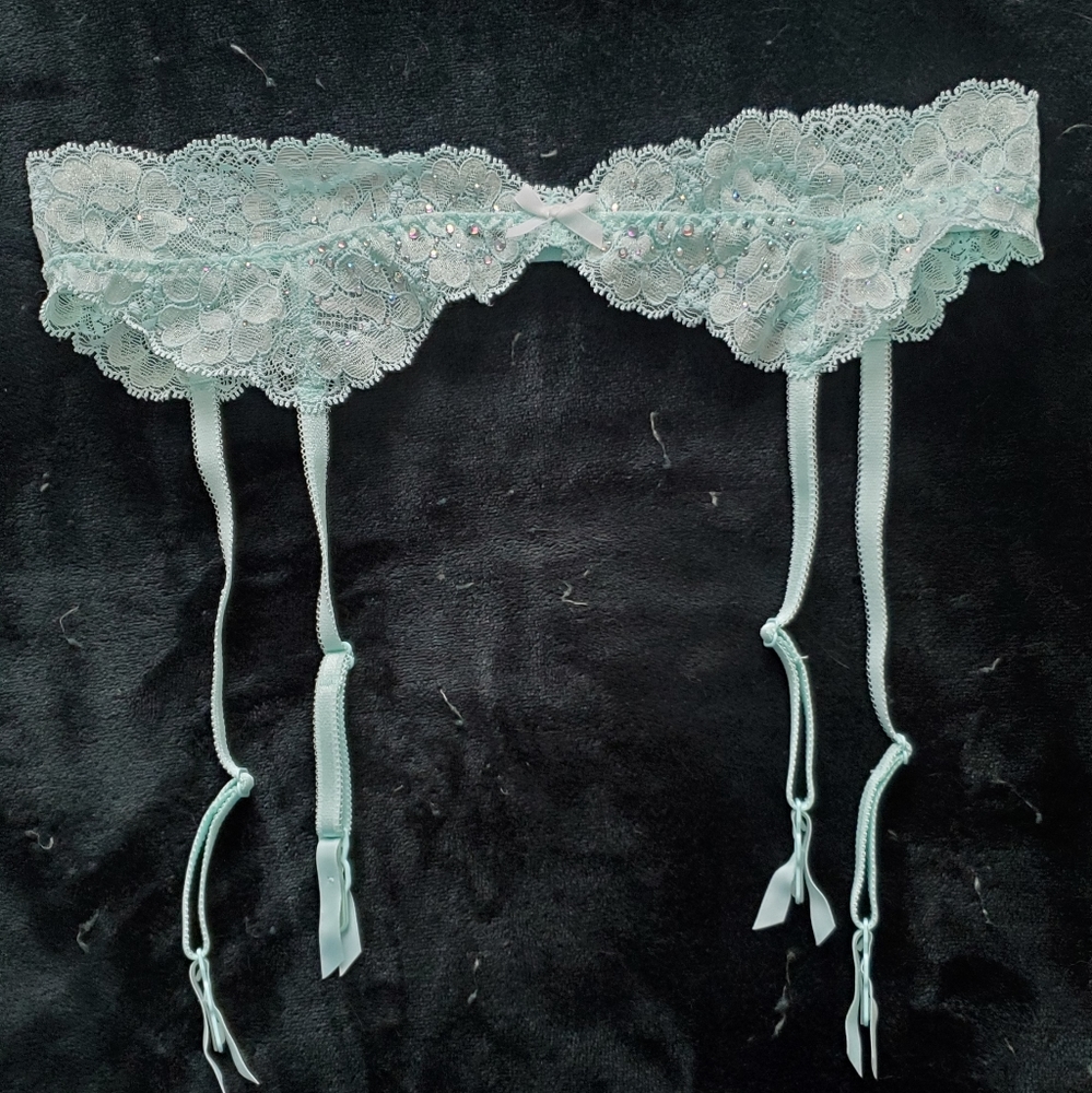 Garter belt
